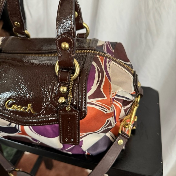 COACH ✨💜🧡 retro designer Ashley Scarf  print, medium size satchel purse - Picture 5 of 16